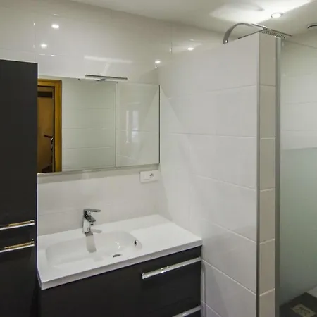 Monseigneur - 4 Bis 6 Personen By Interhome * Ομπερναί